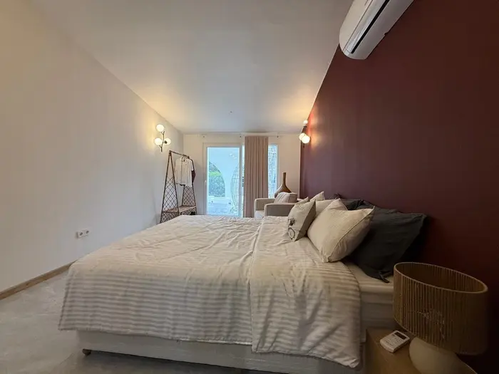 ویلا بوتیک هتل جان دوخوابه جکوزی دار پائیز