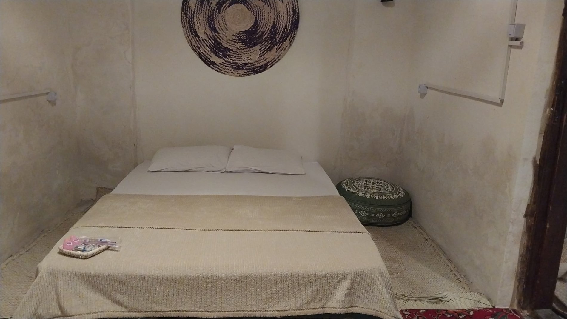 کاژه - واحد 104