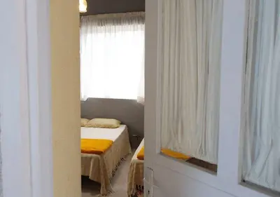 هاستل ما - واحد زرد