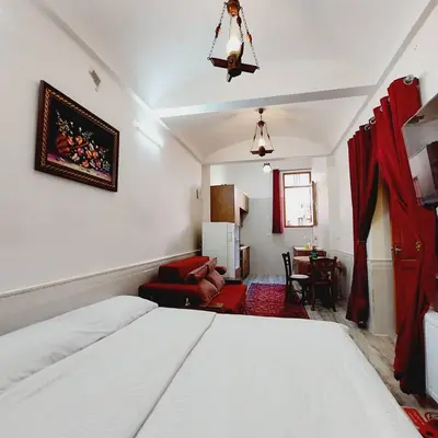 اقامتگاه سنتی خانه معمار - واحد سوئیت پایین