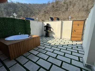 کلبه دوخوابه جکوزی دار سوئیس لند 3