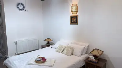 بومگردی هستی - واحد شاهنشین 3