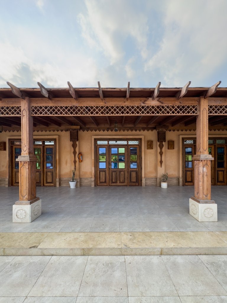 بومگردی عمارت خلفان - واحد VIP