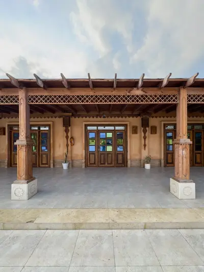 بومگردی عمارت خلفان - واحد VIP