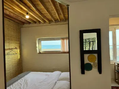 بومگردی دوخوابه استخردار موج و ماه