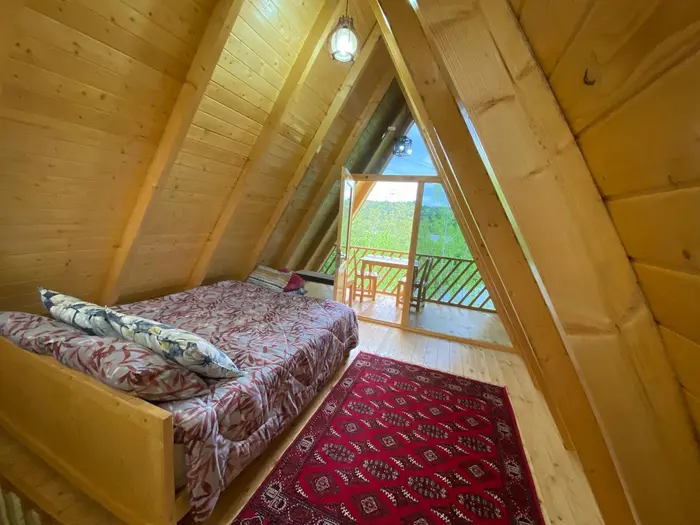 کلبه یک خوابه جنگلی میرکا