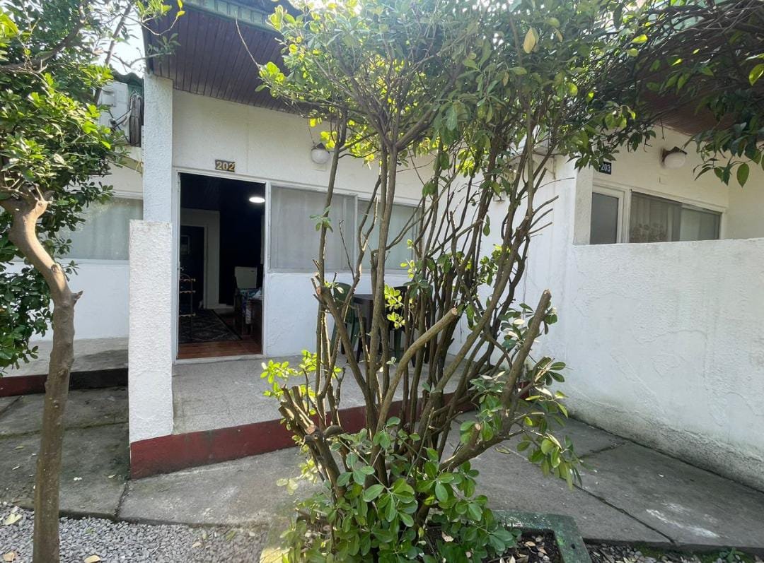 پرستو - واحد 202