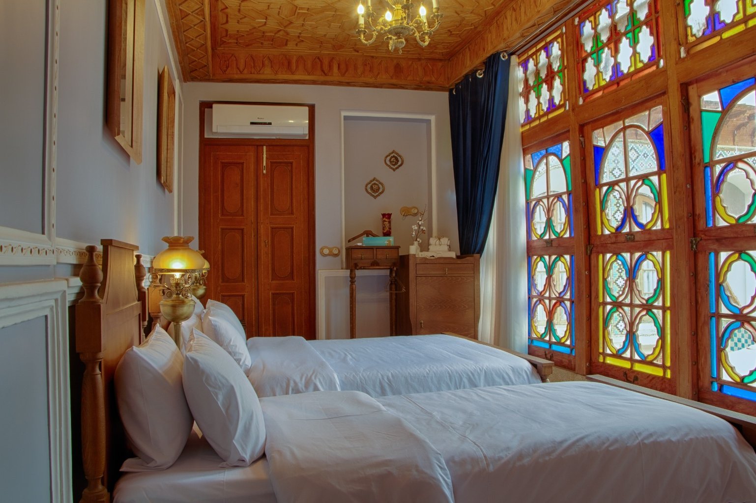 اقامتگاه سنتی خانه سنتی والاد - واحد آقا بزرگ