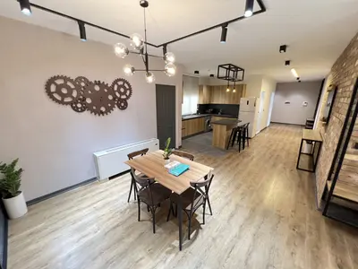 آپارتمان یک خوابه جکوزی دار ولتاژ 2 نجات الهی