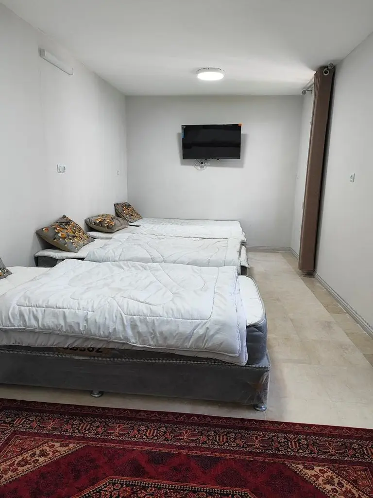 بوم گردی ایرن - واحد 109