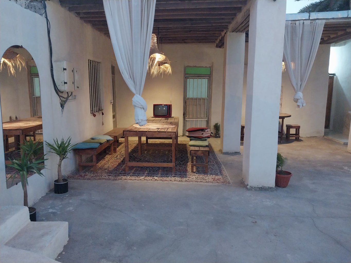 کاژه - واحد 104