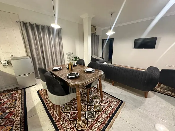 آپارتمان دوخوابه گل خطمی