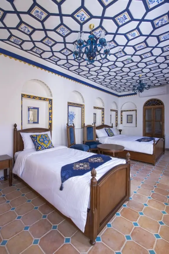 اقامتگاه سنتی ورتاج - واحد لوتوس