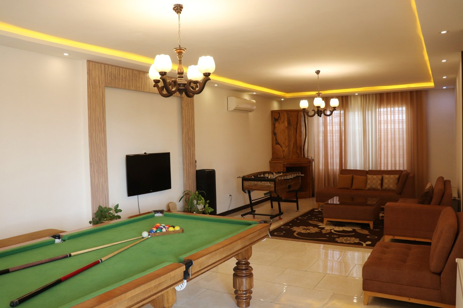 ویلا دوخوابه استخردار آبگرم آرین 2