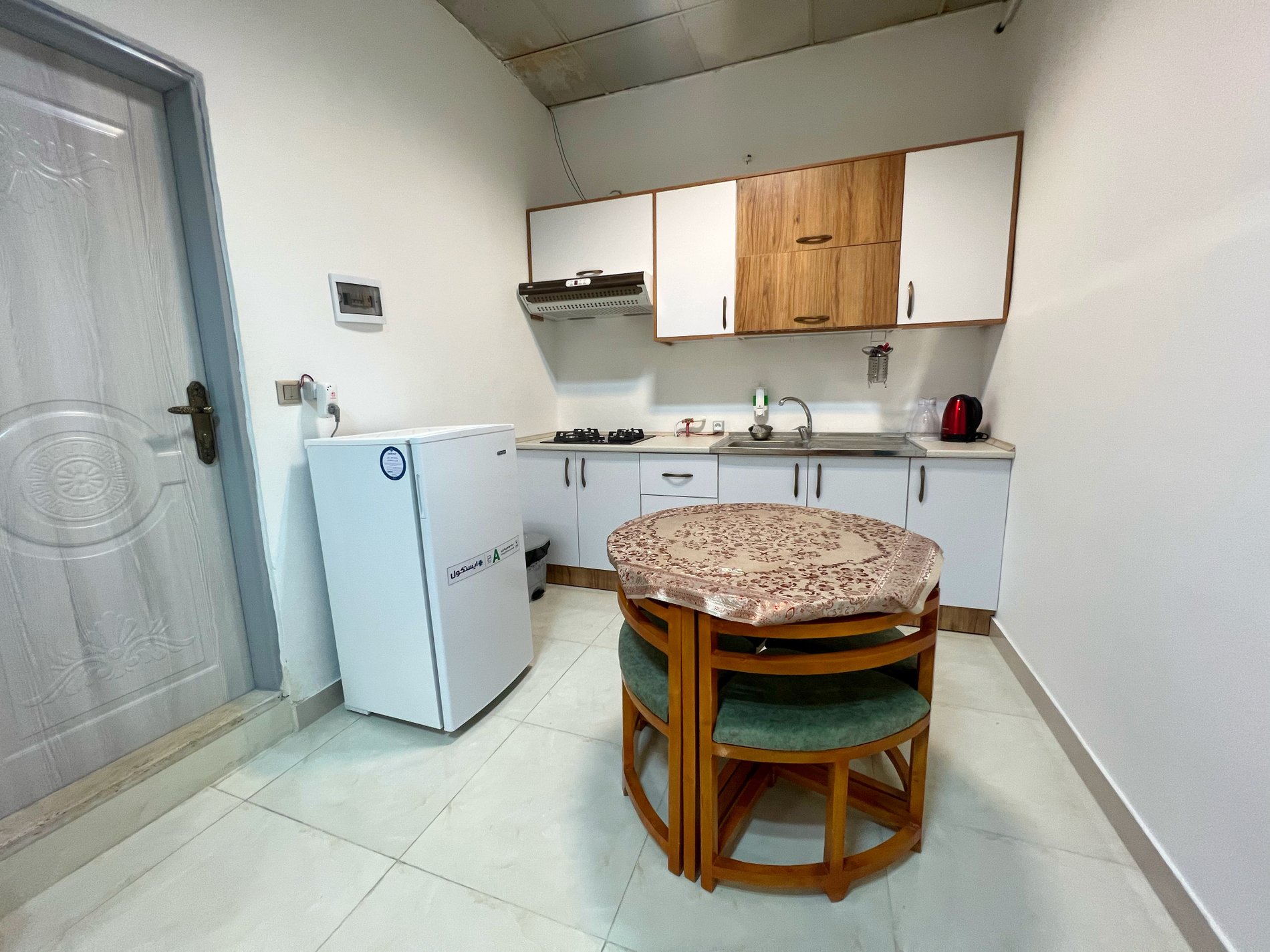 فلت خزر - واحد 102