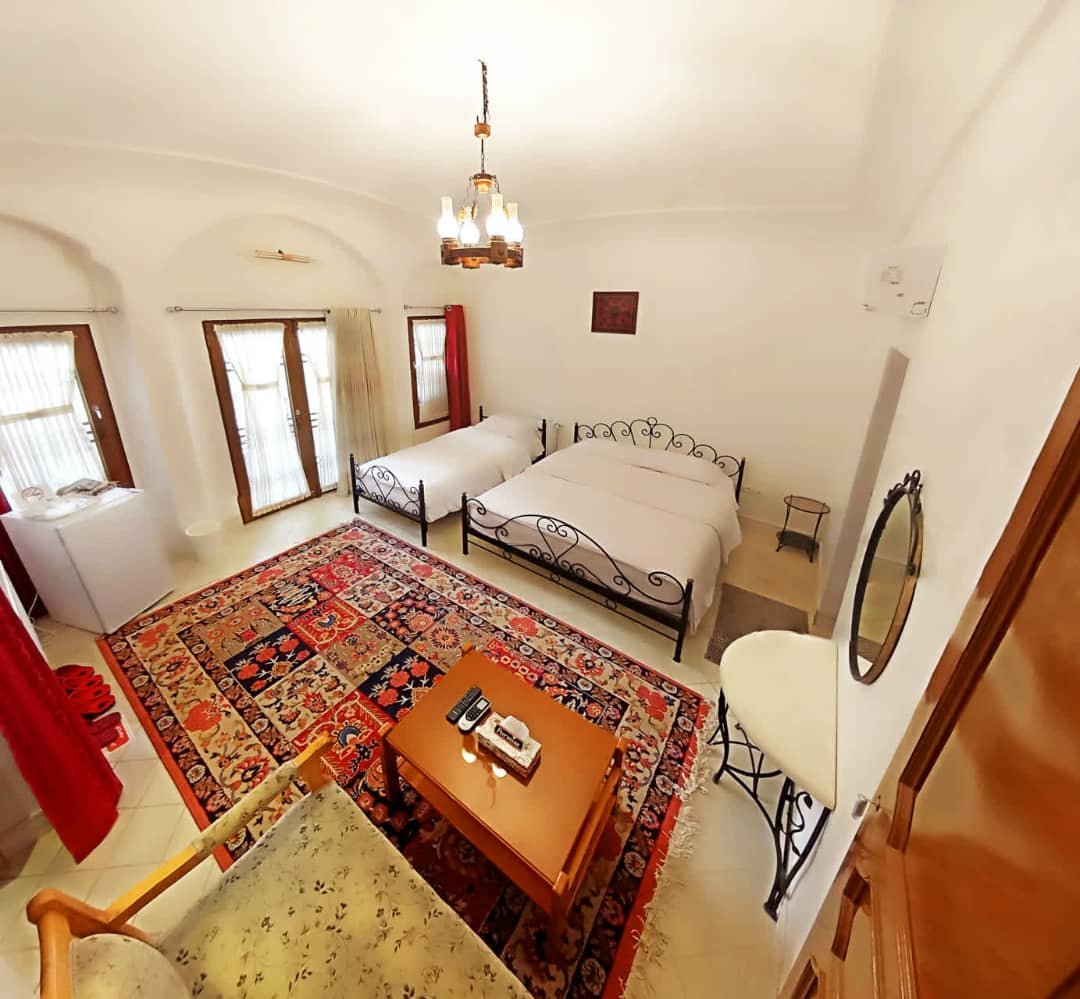 خانه معمار - واحد پنج دری پایین