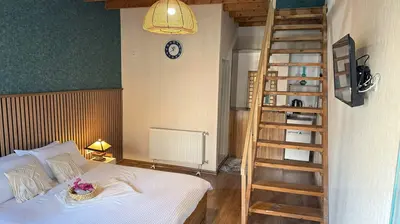 بومگردی هستی - واحد شاهنشین 1