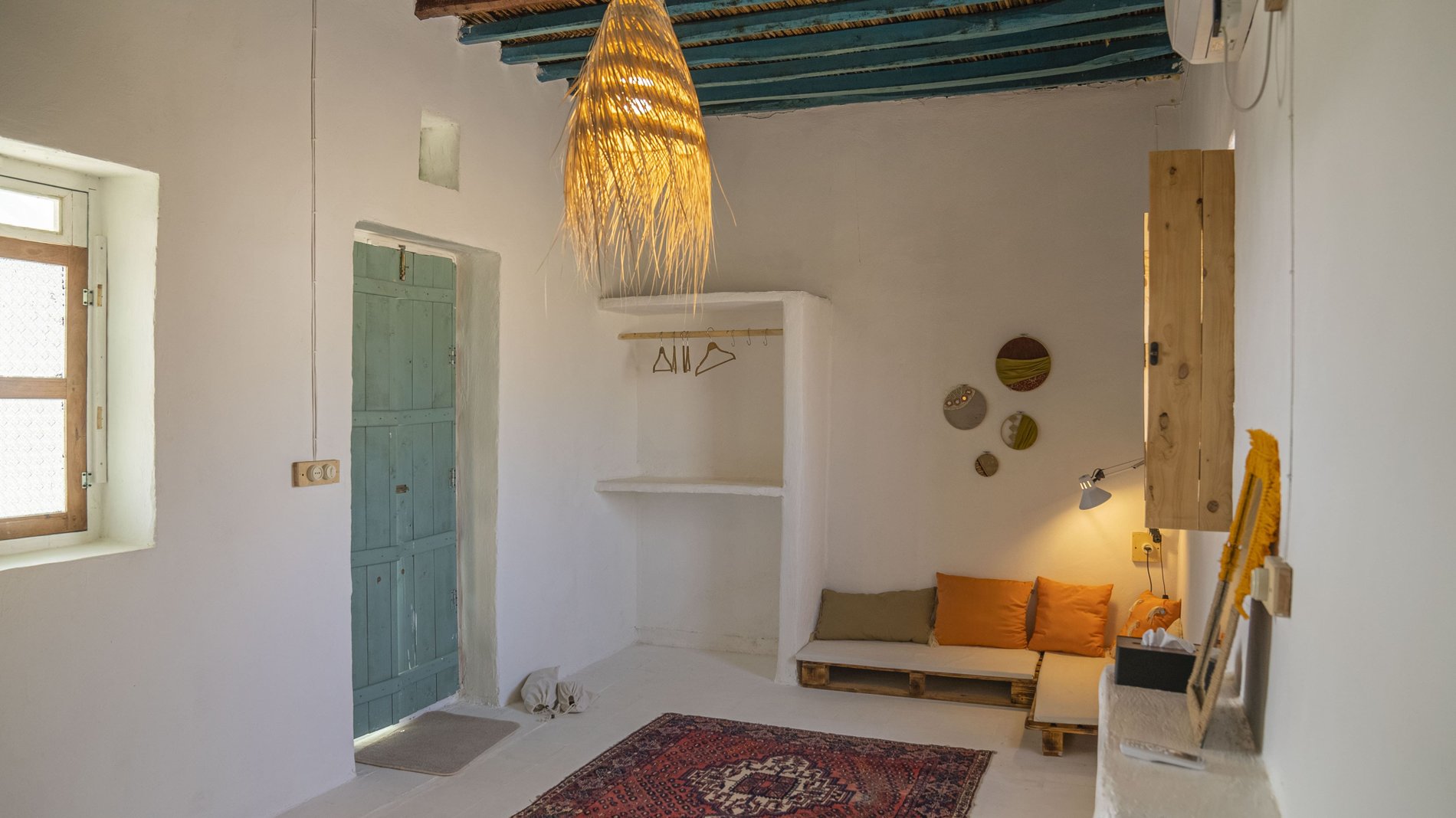 بوم گردی نهان - واحد 1