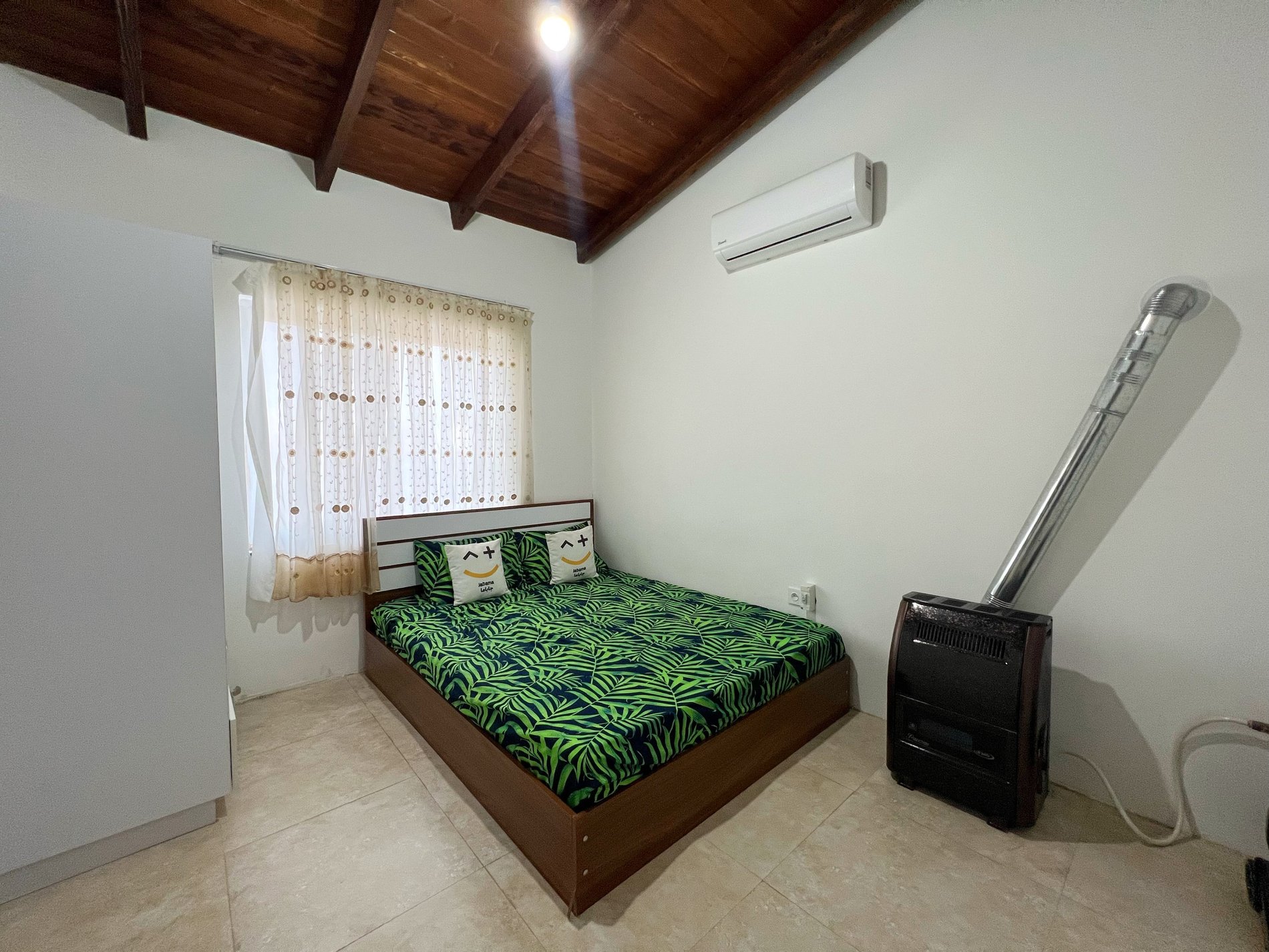 دوخوابه استخردار آبگرم بهار