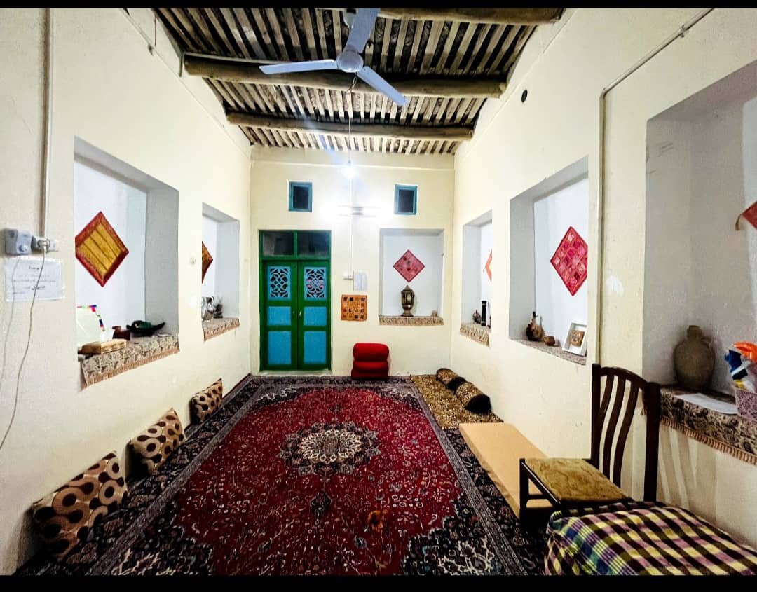 بومگردی سرای کربلایی فریدون - واحد خوش نشین ۳