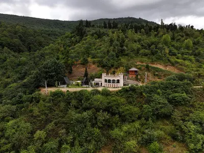 کلبه یک خوابه سوئیسی اوپه واحد جکوزی دار میانا