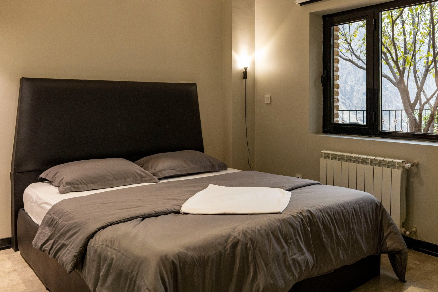 یک خوابه جکوزی دار دربند