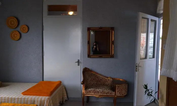 هاستل ما - واحد زرد