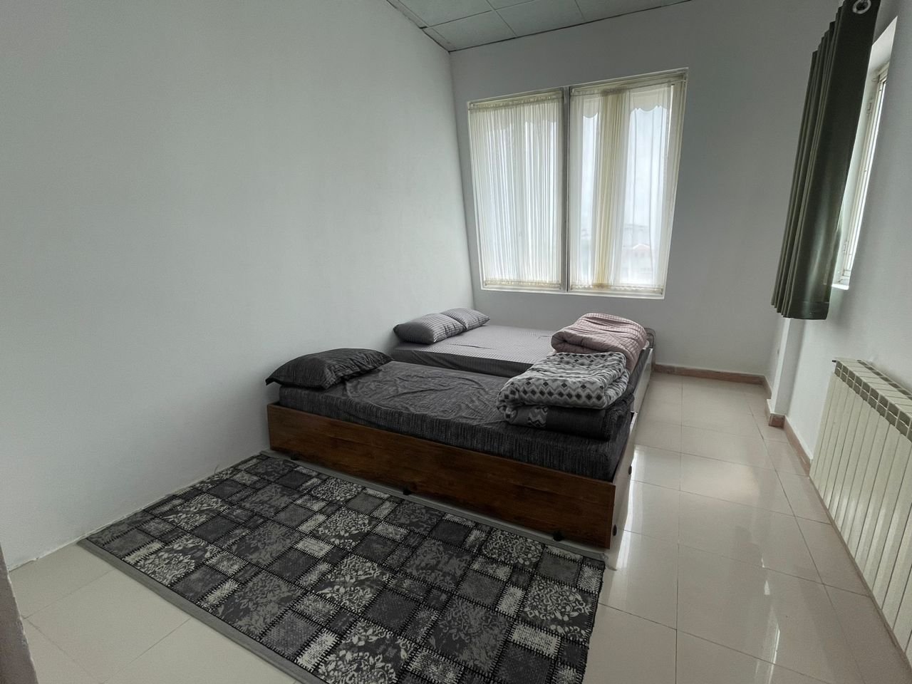 یک خوابه خزر - واحد 402