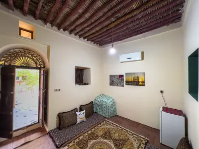 بومگردی خانه دوست - واحد غار نمکدان