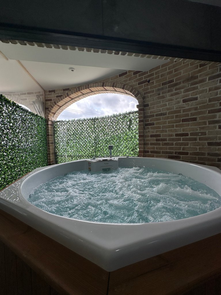 یک خوابه جکوزی دار شاهنشین اوپه واحد قلعه