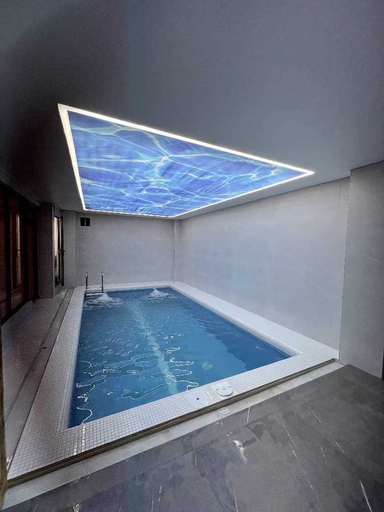 کلبه سه خوابه سوئیسی استخردار آبگرم گریفین