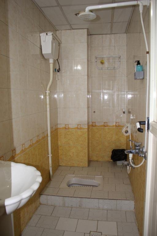 مسافرخانه محبان واحد هشت تخته