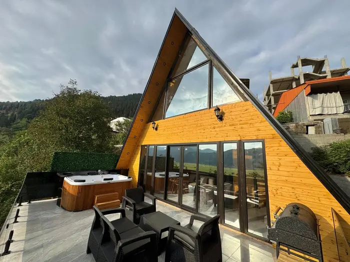 کلبه دوخوابه جنگلی جکوزی دار آوان