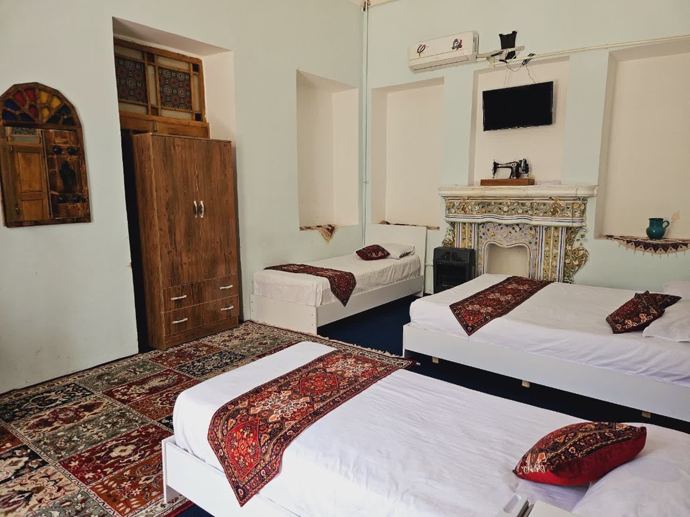 اقامتگاه سنتی گلبهار 2 - واحد چهارتخته