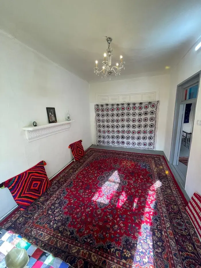 اقامتگاه سنتی خانه تاریخی هاشمی - واحد گل رخ