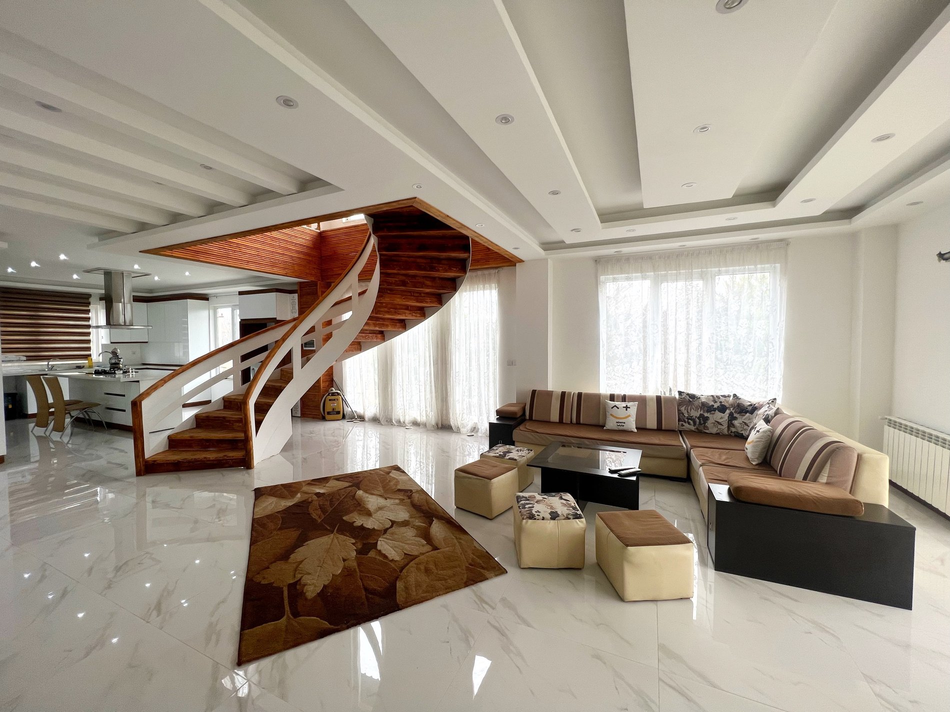 دوخوابه جنگلی مومنی