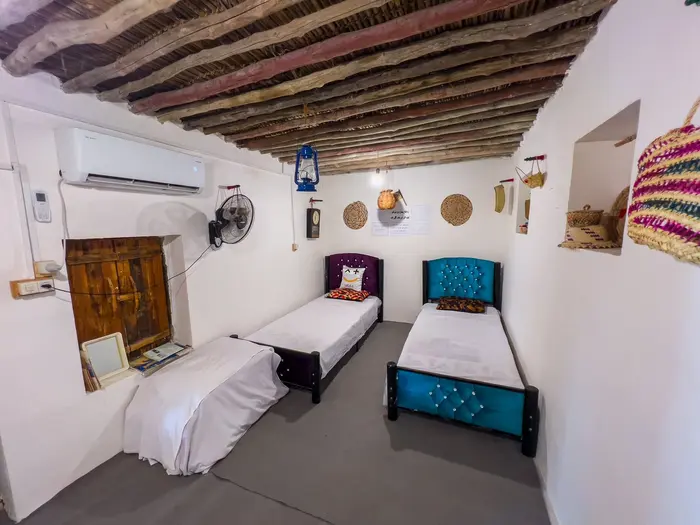 بوم گردی ناخدا علی - واحد چاه های طلا