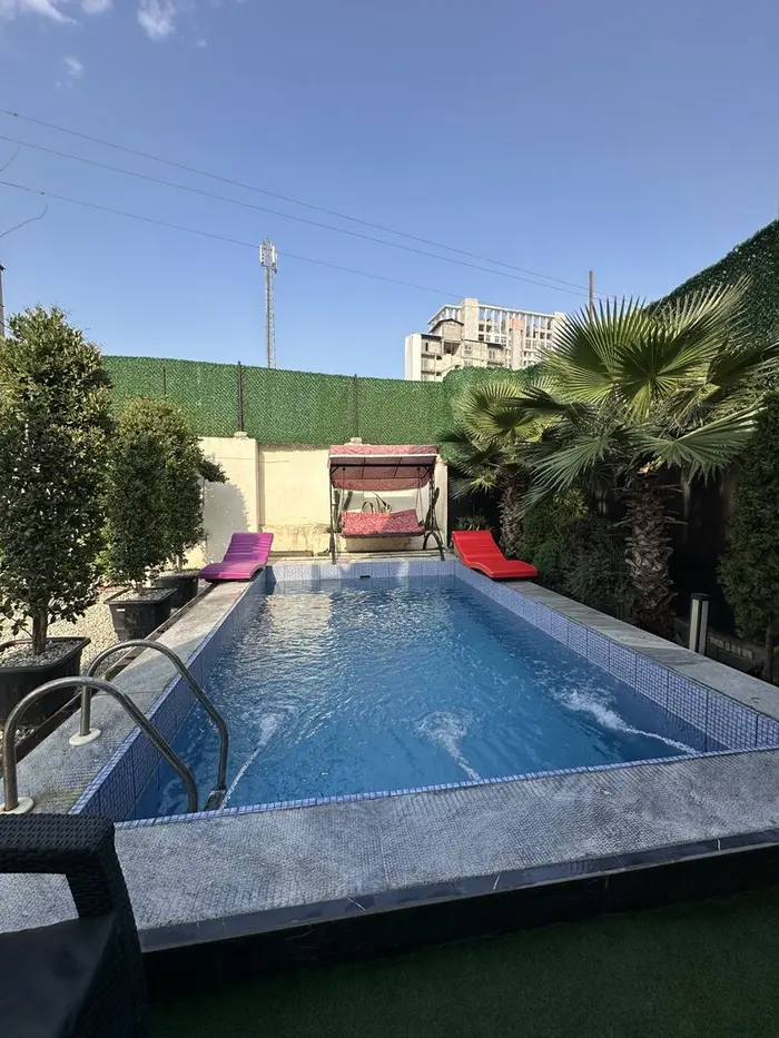 کلبه دوخوابه سوئیسی استخردار آبگرم سیمبا