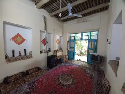 بومگردی سرای کربلایی فریدون - واحد خوش نشین ۳