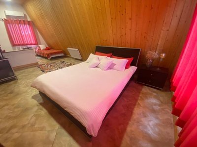 کلبه سه خوابه استخردار آبگرم کینگ