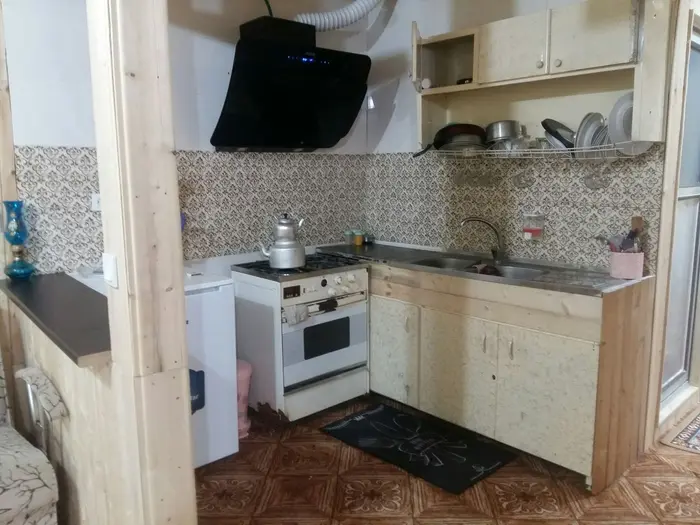 کلبه دوخوابه چوبی گل تاج شالما - اشپزخانه