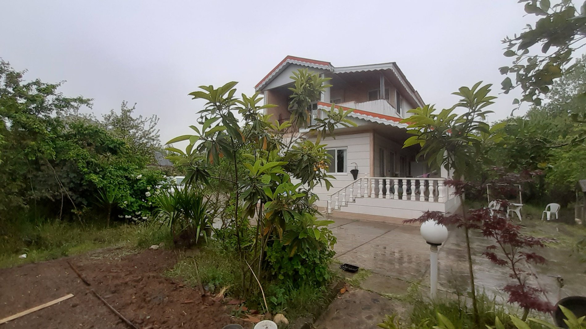 ویلا دوخوابه جنگلی صمیم