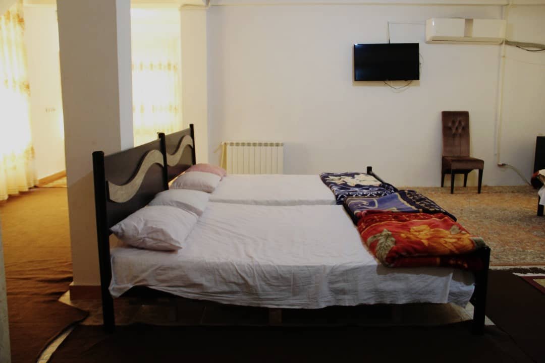 طاووس - واحد هفت تخته ۱۲۱