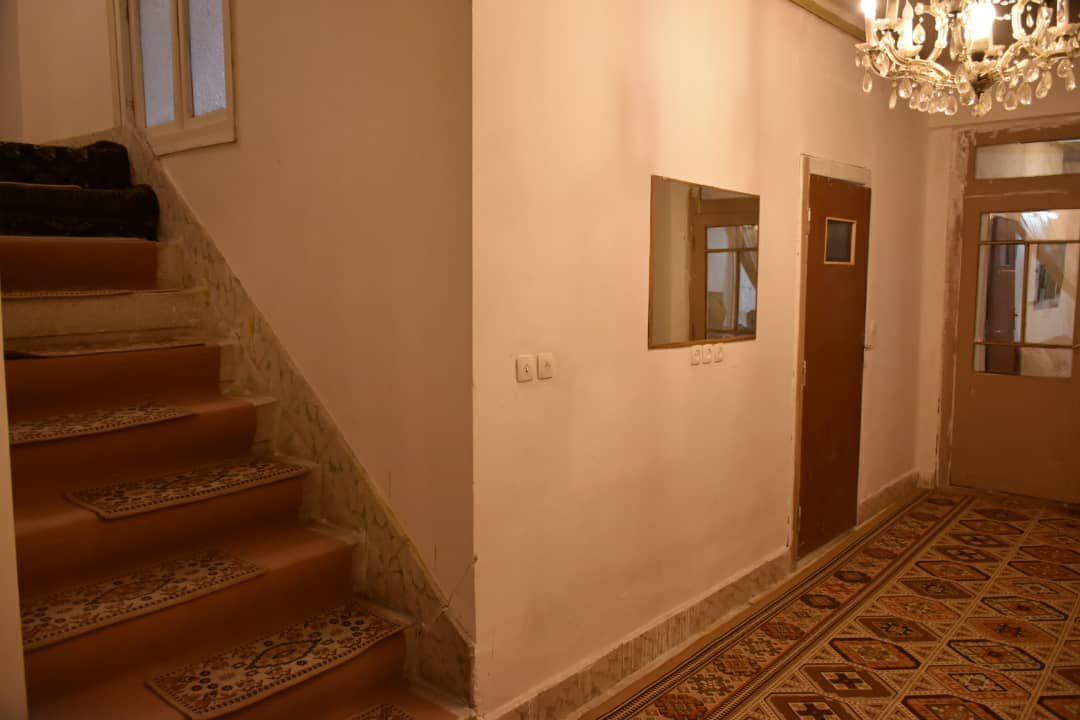بوم گردی بام زشک طبقه اول