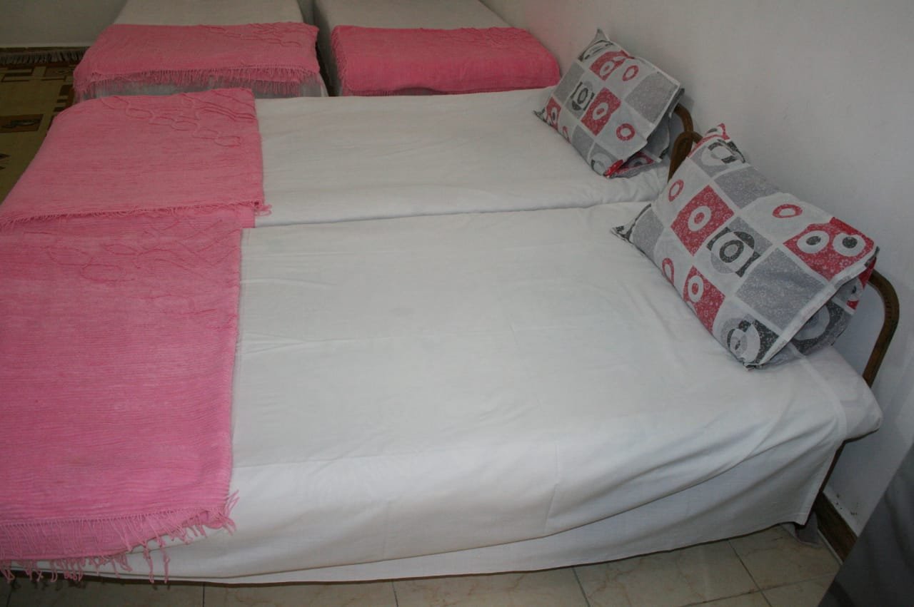 مسافرخانه ممتاز آبان - واحد پنج تخته 35