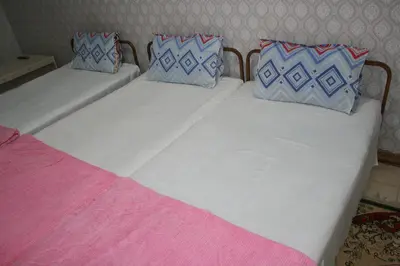 مسافرخانه ممتاز آبان - واحد سه تخته 23