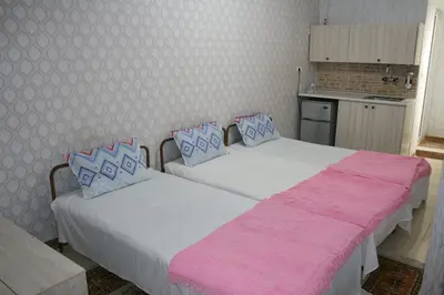 مسافرخانه ممتاز آبان - واحد سه تخته 23