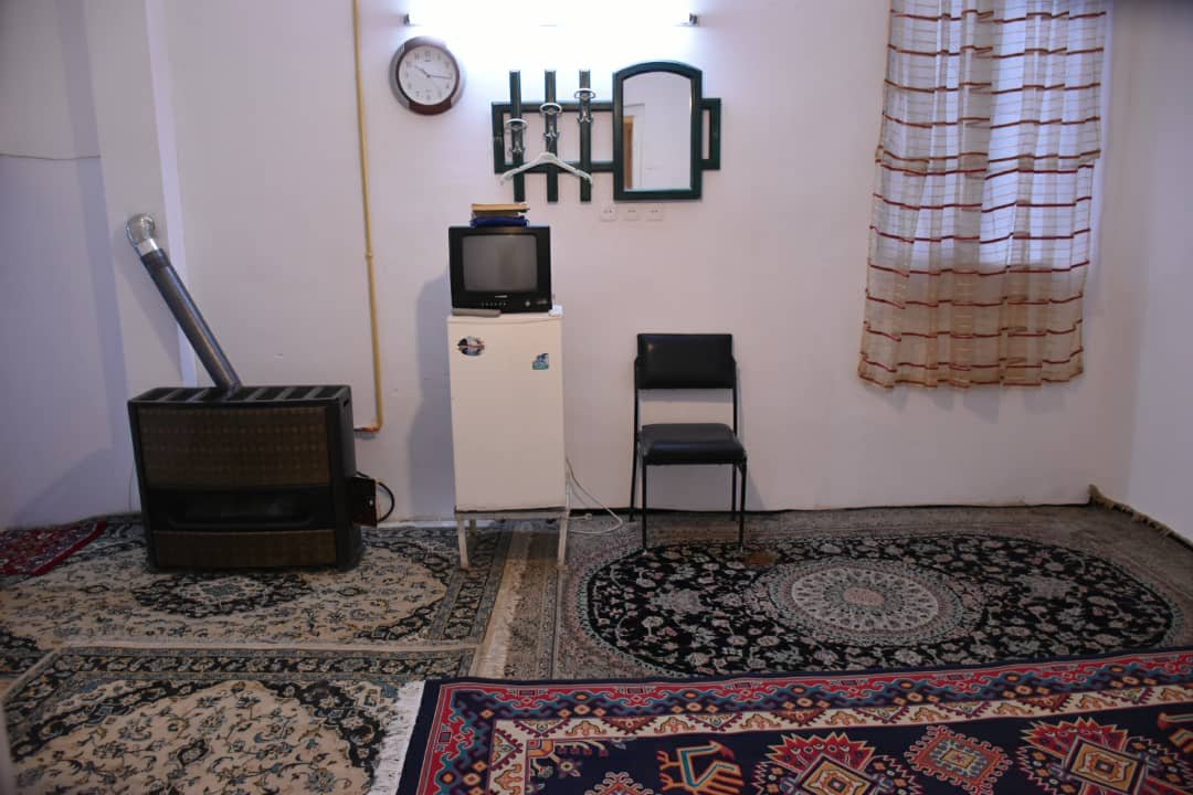بوم گردی بام زشک طبقه اول