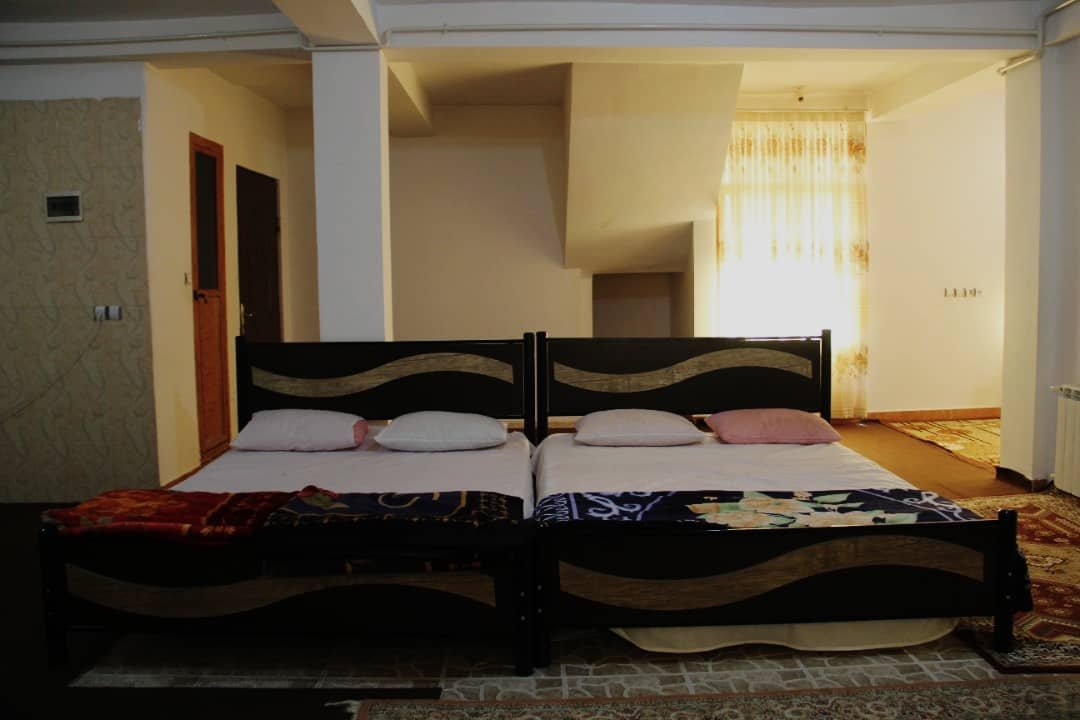 طاووس - واحد هفت تخته ۱۲۱