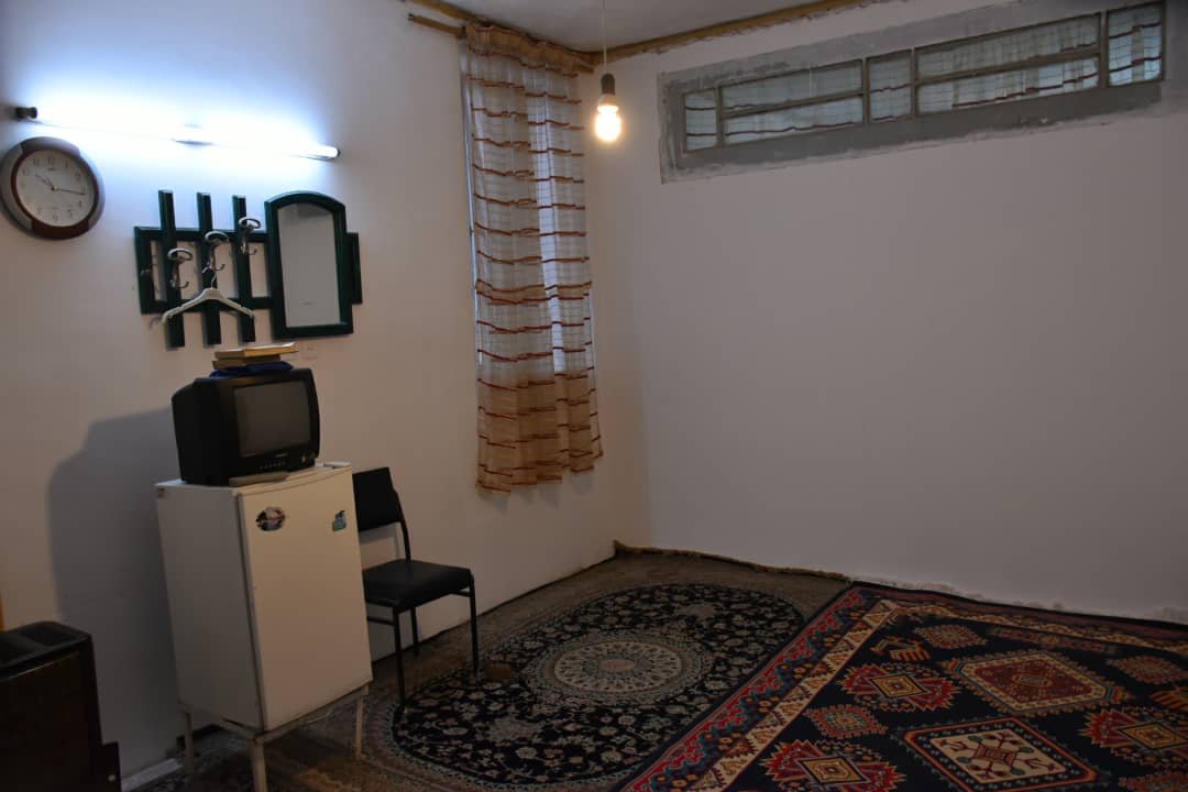 بوم گردی بام زشک طبقه اول